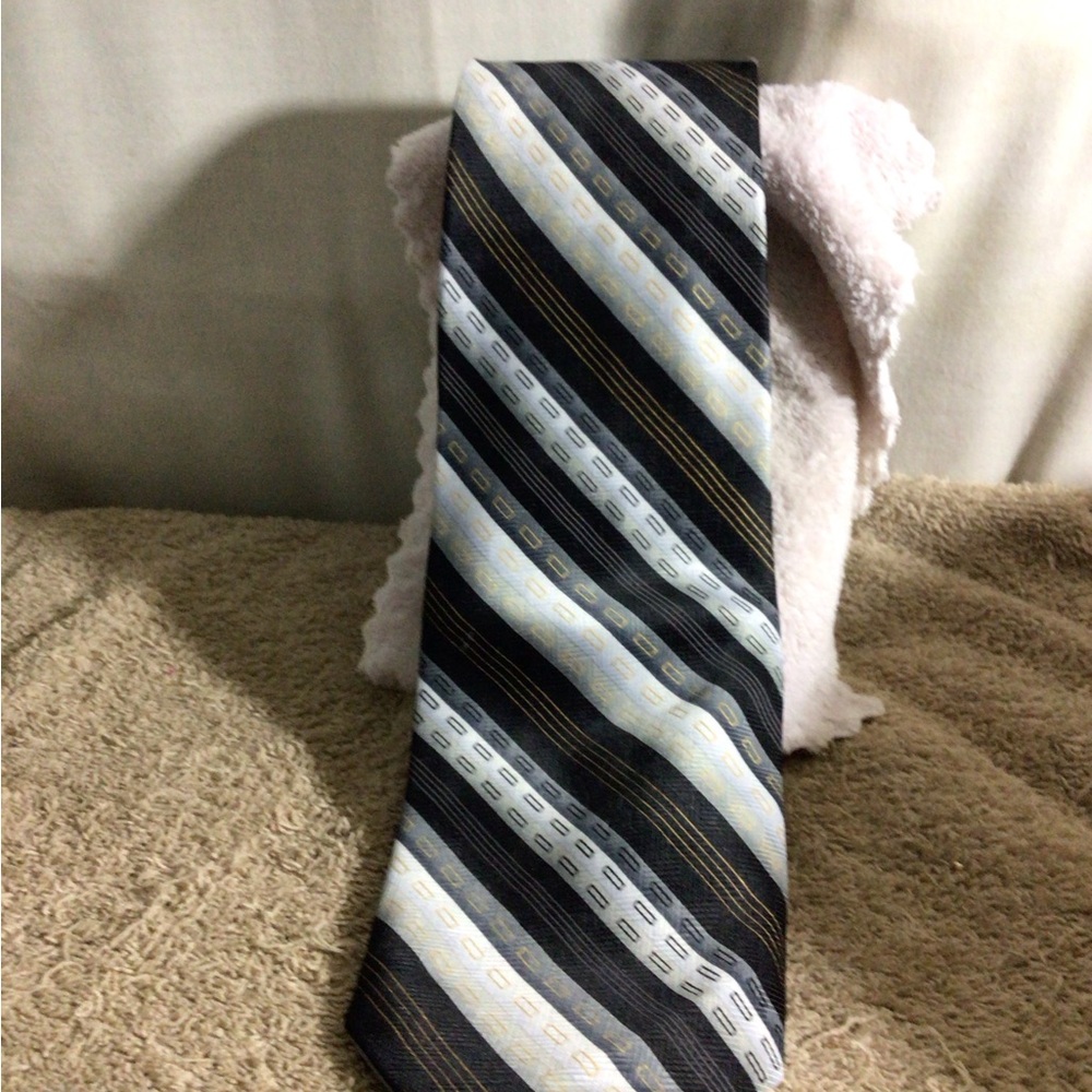 Renzo Black, Gray and Gold Diagonal Stripe Tie